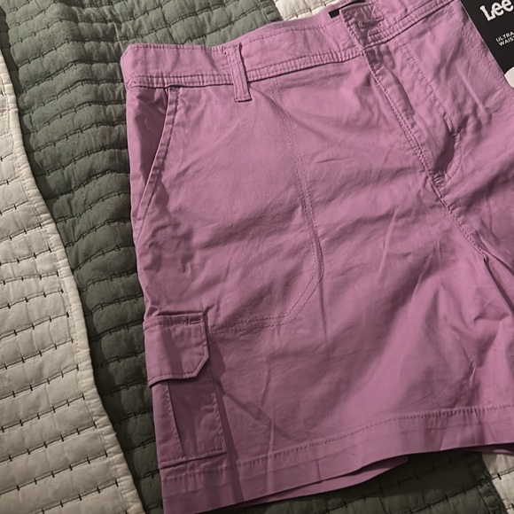 Lee Cargo Shorts - Picture 3 of 9